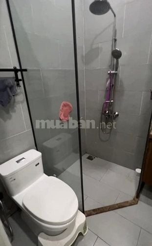 Bán nhà mặt tiền đường Dương Quảng hàm phường 6 quận Gv, giá 12,5 tỷ