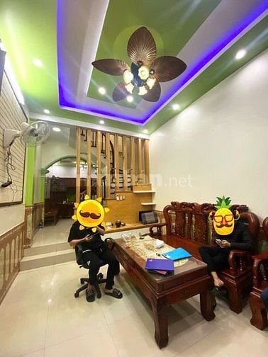 Bán nhà gần phố Kim Giang, thoáng trước sau