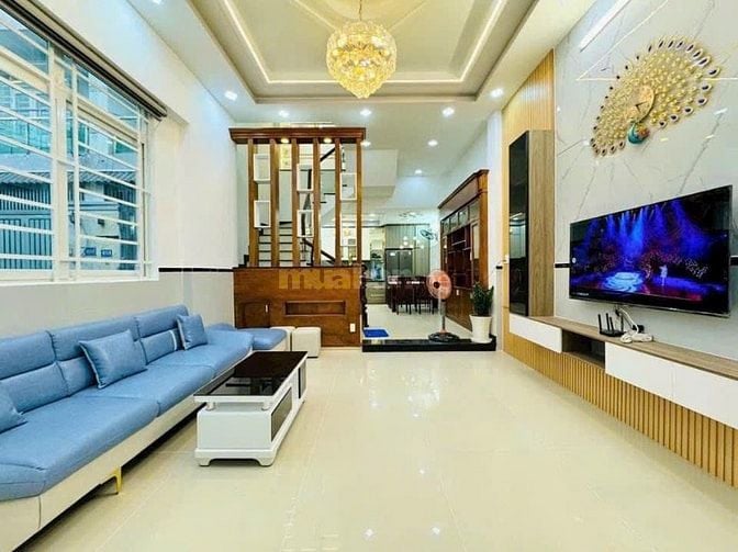 Kẹt tiền bán gấp! Nhà 70m2 Hoàng Hoa Thám, P7, Bình Thạnh. Xây 4 tầng