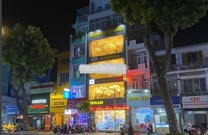 Cho thuê nhà MT Đường 3/2 P.14 Quận 10 giá 45 triệu – 64m2