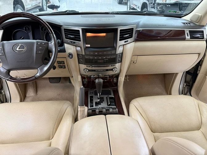 Bán Lexus LX570 nhập Mỹ, sản xuất 2014, xe chạy ít cực mới.