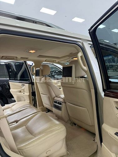 Bán Lexus LX570 nhập Mỹ, sản xuất 2014, xe chạy ít cực mới.