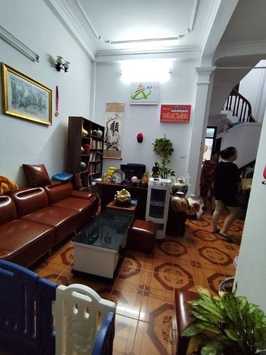 Cho thuê NR 3PN, 2WC, 180m2 tại Bà Triệu, Nguyễn Trãi, Hà Đông, giá tố