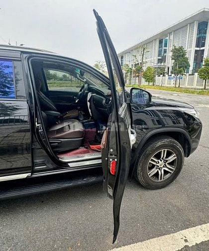 Toyota Fortuner 2019 2.4G 4x2 AT - 62000 km 30 /5 số rất đẹp