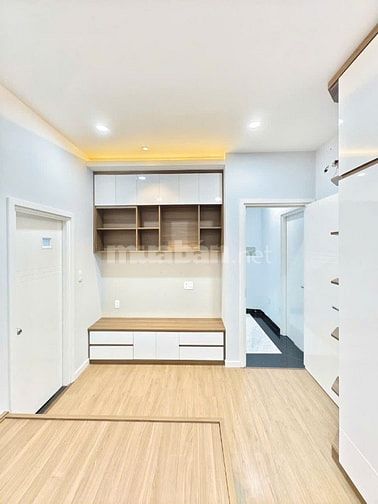 Nhà 74m2-6,9tỷ, Nguyễn Kiệm P.3,4PN-5WC,full nội thất,đối diện BV 175