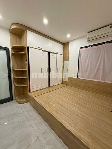 Căn hộ chung cư phố Lý Nam Đế, sổ đỏ 70m2