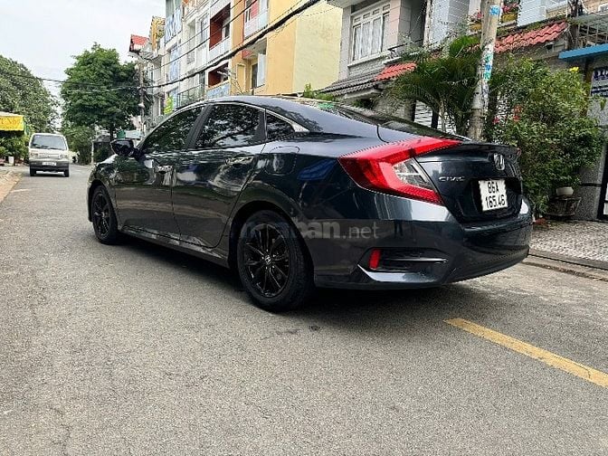 Honda Civic 1.8G Vin 2020 Đk T1/2021 màu xanh xe nhập Thái 