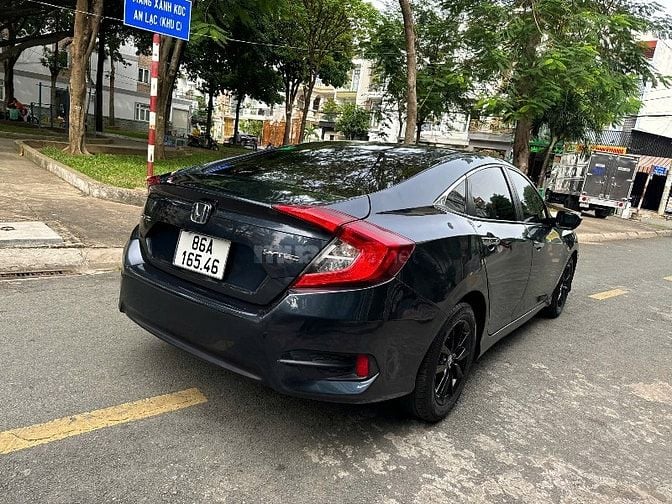 Honda Civic 1.8G Vin 2020 Đk T1/2021 màu xanh xe nhập Thái 