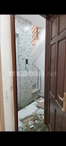 BÁN NHÀ GẦN PHỐ QUAN NHÂN 8,2 TỶ NHÀ 34 M2 X 6 TẦNG THANG MÁY