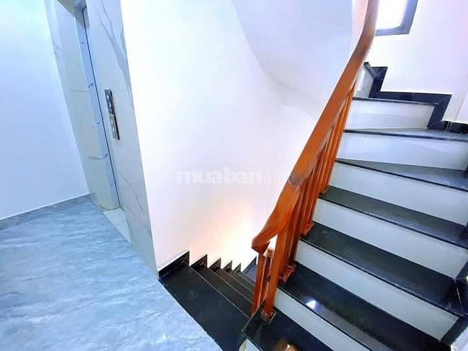 Nhà Đẹp Thang Máy Vạn Bảo, Ba Đình 39m, 6 tầng, mt 5m, giá 13.95 tỷ.