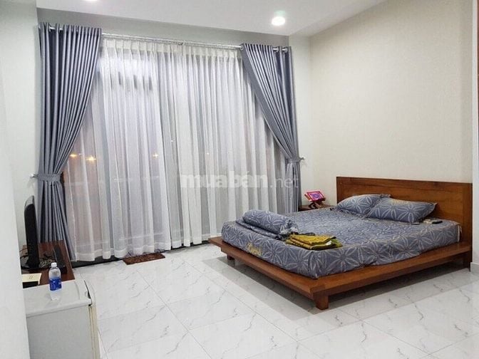Nhà bán hẻm ô tô Bùi Minh Trực, 4x18m, 4 tầng P6 Q8 