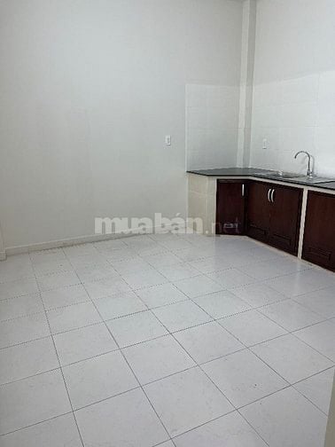 Mặt tiền đường Hoa Lan, Phú Nhuận, 38 triệu, 64m2, 4 tầng. Nhà mới