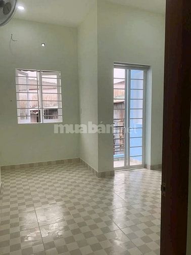 Bán lỗ nhà Cao Văn Lầu, p.2, Quận 6. Giá 2,66 tỷ/52m2, hẻm xe hơi 5m