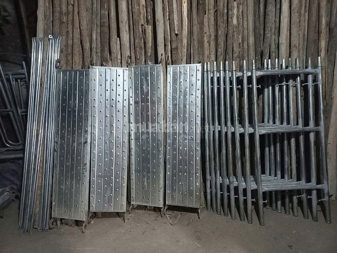 Cho thuê giàn giáo, cốt pha, chống nêm, ván phủ phim, MDF ván