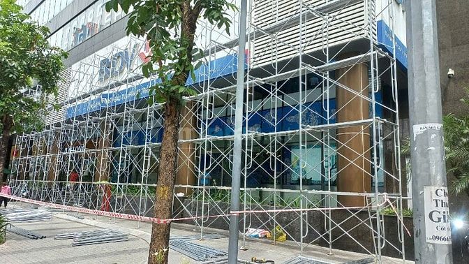 Cho thuê giàn giáo, cốt pha, chống nêm, ván phủ phim, MDF ván
