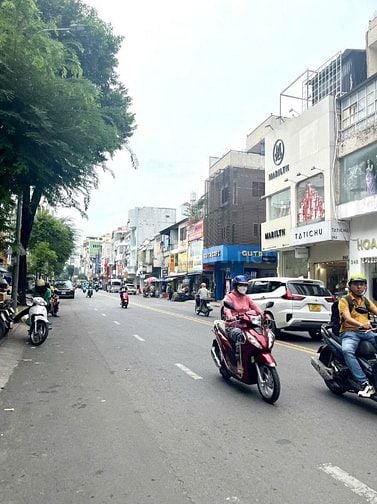 Chình chủ cho thuê MẶT TIỀN 7TẦNG 259Bis Võ Văn Tần đoạn Vip 2 chiều