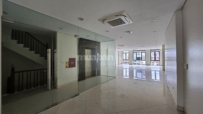 BÁN TOÀ VĂN PHÒNG Phố Lạc Long Quân, 200M2 X 9 TẦNG, MT 10M, 120 TỶ