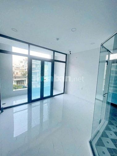 Mặt tiền Âu Dương Lân, 5 tầng, 15 phòng, 150 m2 đất, 