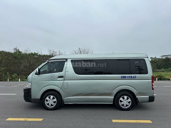 Bán Toyota Hiace tải van 3 chỗ đời 2010,máy dầu,tải 900kg