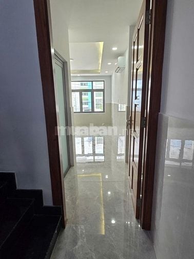 Cho thuê nhà MT Cách Mạng Tháng 8 P.13 Quận 10 giá 28 triệu – 38m2