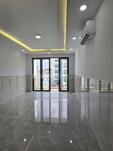 Cho thuê nhà MT Cách Mạng Tháng 8 P.13 Quận 10 giá 28 triệu – 38m2