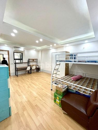 Tôi cần bán nhà CCMN thang máy 630 đang cho thuê kín 25 phòng