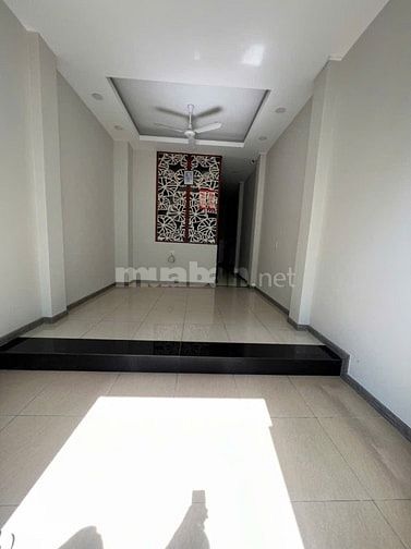 Bán nhà MT đường Trần Quý Q11 . DT : 4 x 22m , 3 Lầu+ST , Giá : 21 tỷ 