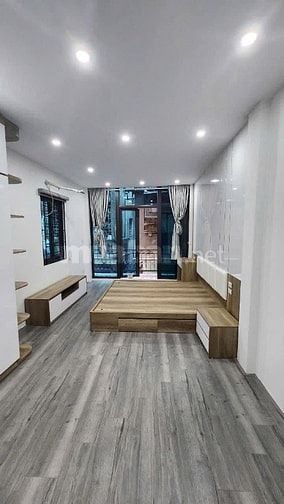 Bán nhà đẹp tại Lệnh Cư Đống Đa DTsd 40m - 4 tầng - giá chỉ 7,85 tỷ