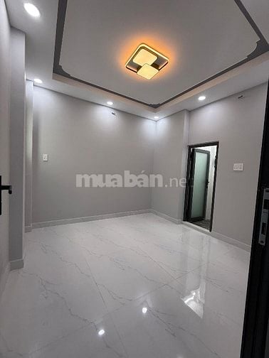 NGUYỄN CHÍ THANH NGAY CHỢ RẪY 40M2 NGANG 4M 4 TẦNG MỚI ĐẸP. CHỈ 5Ỷ + 