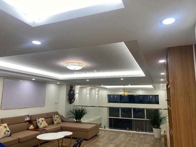 Bán nhà Lai Xá 75m2*5.5 tầng* thang máy, phân lô, ô tô tránh, kinh doa