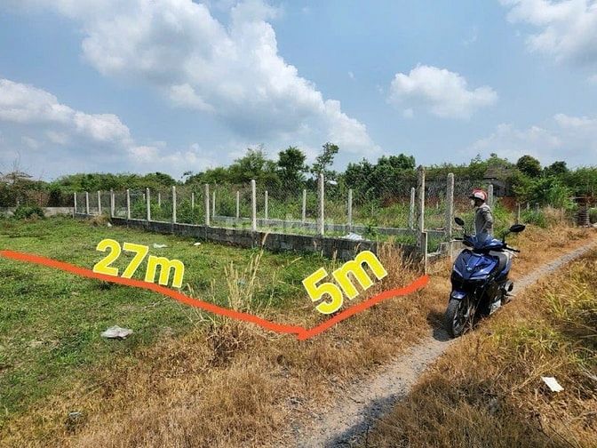 Bán 135m2 đất cách QL22 đúng 200m, Phước Hiệp, Củ Chi. Giá chỉ 650tr