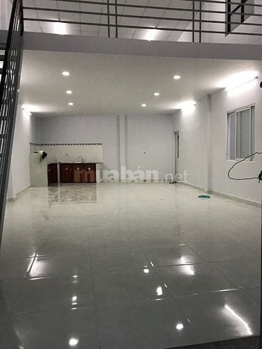 Nhà 160m2 cho thuê ngay trung tâm Quận Tân Phú