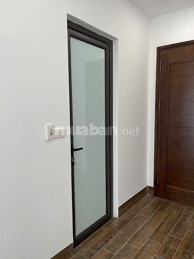 Bán nhà DT 46 m2 x 6 tầng oto chạy qua, tại 17 ngõ 54 đường Âu Cơ