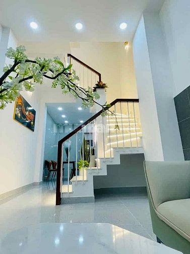 Bán nhà 3 tầng 46m2 tại Nguyễn Văn Khối, Gò Vấp, Giá 2 tỷ 100, sổ sẵn