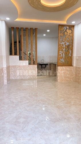 Bán gấp nhà Phan Văn Trị, Quận 5, Giá 2 tỷ 300 triệu DT 50m2, sổ sẵn