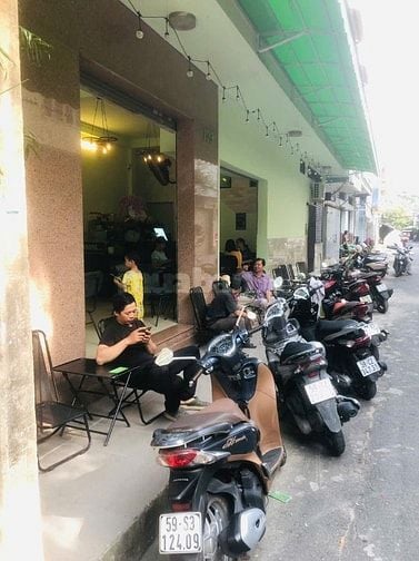 Sang nhuong gấp quán cafe Tân Bình