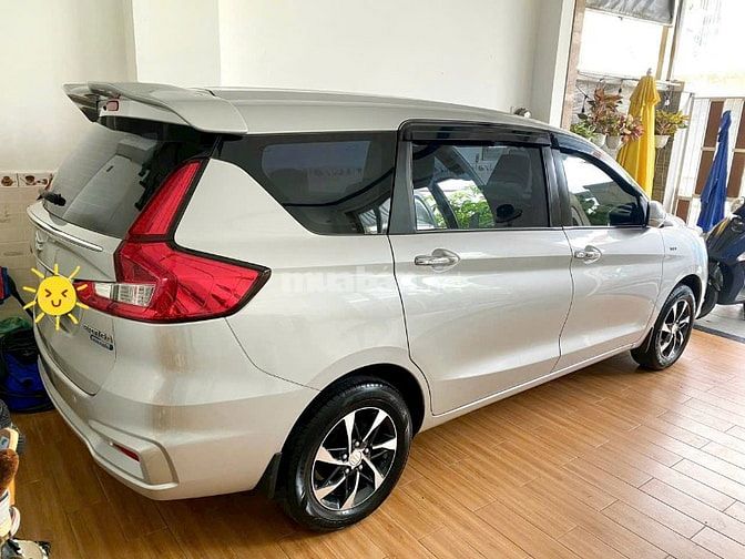 Xe 7 chổ số tự động Suzuki Ertiga Hybrid 2022 nhập khẩu