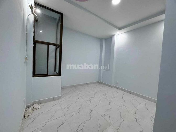 Chính chủ bán nhà HXH Nguyễn Sơn, 3 tầng, 50m², giá 5.15 tỷ TL.