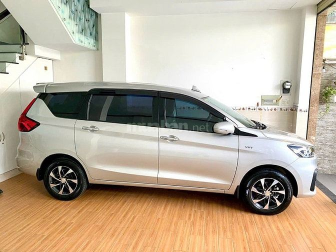 Xe 7 chổ số tự động Suzuki Ertiga Hybrid 2022 nhập khẩu