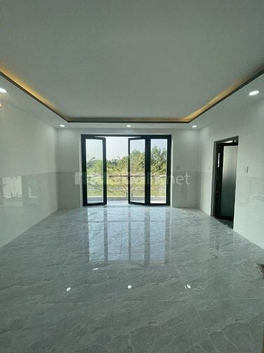 Bán Nhà Tại Phước Kiển 2 Lầu + Sân Thượng 6 x 13,5 SHR mới 100% 