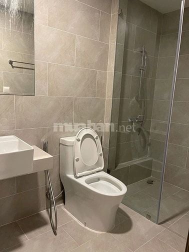 Căn trống vào ở ngay tại chung cư B2 Trường Sa 68m2 2PN2WC chỉ 2tỷ350