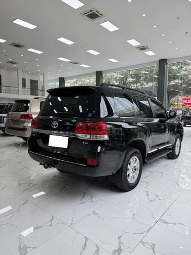 Bán Toyota Land Cruiser 4.6 V8, Model 2016.