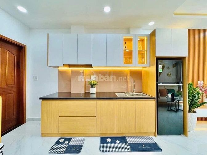 Cần bán gấp căn nhà Ung Văn Khiêm, F25 Bình Thạnh giá 2tỷ880/56,5m2