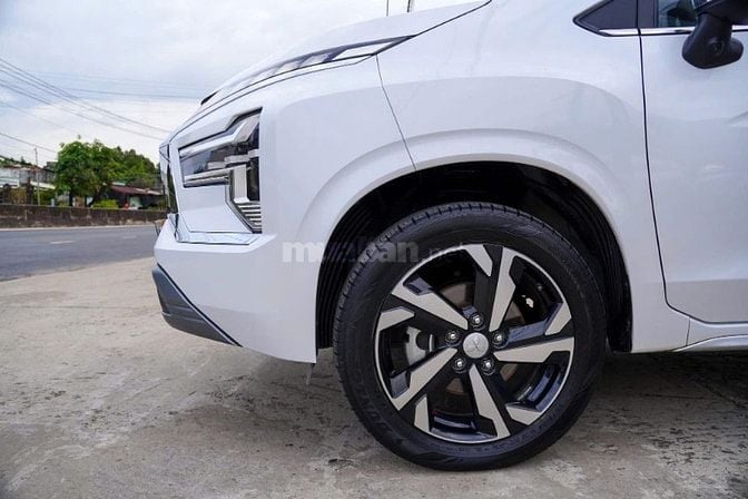 BÁN XE Mitsubishi Xpander Premium 2023