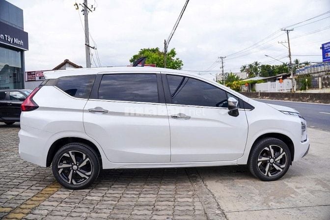 BÁN XE Mitsubishi Xpander Premium 2023