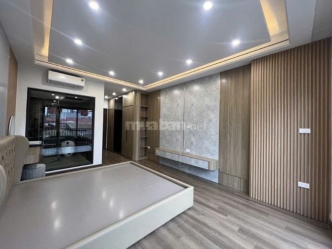 Bán nhà mới 50m2, 7tầng Thang Máy, phố Hoàng Như Tiếp, Long Biên, 9tỷ 