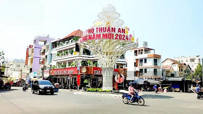 251M ² MT ĐƯỜNG NHỰA LỚN – GẦN BV HẠNH PHÚC- SÁT QL13 -GIÁ 3,5 TỶ(TL).