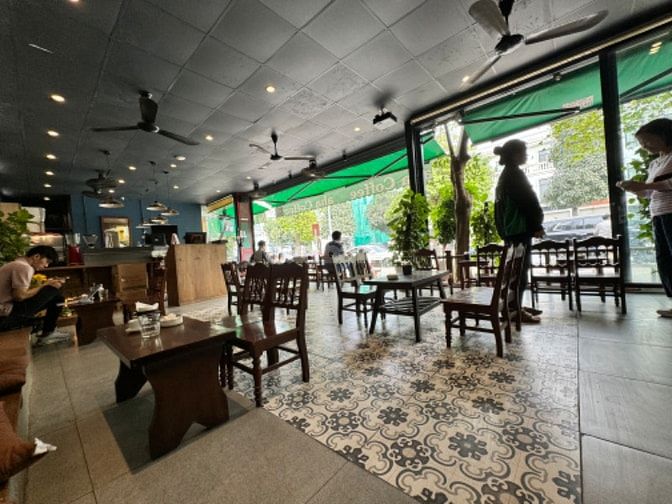 🌿🌿 Sang Nhượng Quán Cafe VIEW HỒ  - Khu vực Hoàng Cầu 