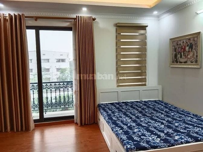 Nhà Đẹp Ngõ Ô Tô, Thang Máy, Nguyễn Văn Linh 40m, 6 tầng, giá 9.7 tỷ