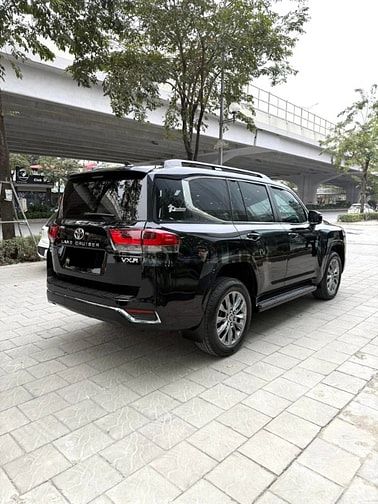 Bán Toyota Land Cruiser LC300 VXR nhập Trung Đông, Model 2022